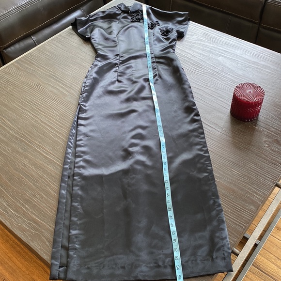 Chinese type black satin dress in size small. - Picture 9 of 11